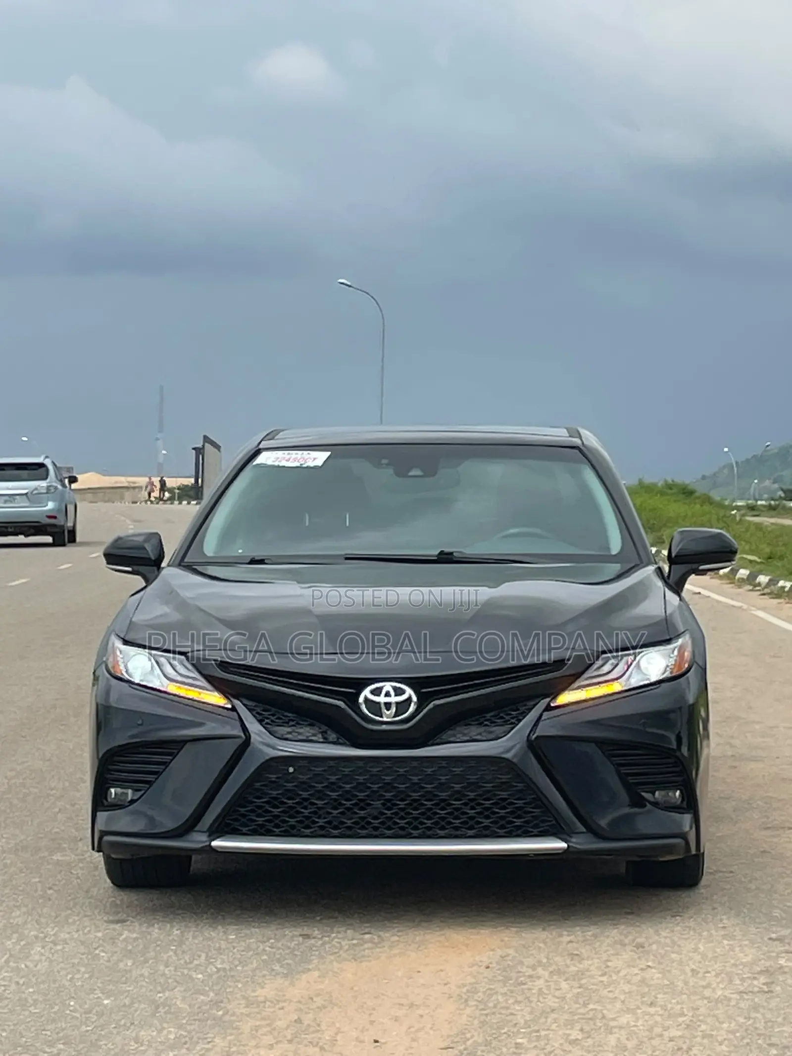 Toyota Camry XSE FWD (2.5L 4cyl 8AM) 2018 Black