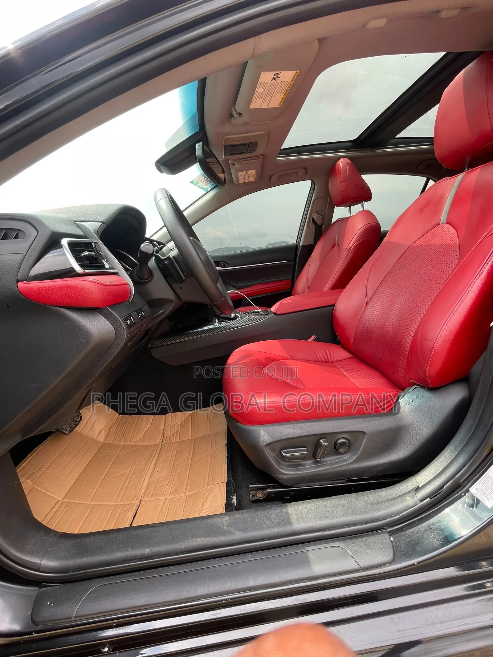 Toyota Camry XSE FWD (2.5L 4cyl 8AM) 2018 Black