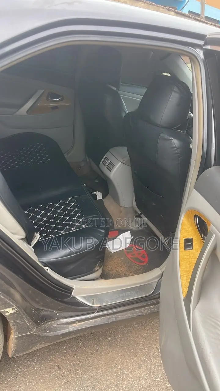 Toyota Camry 2008 Gray