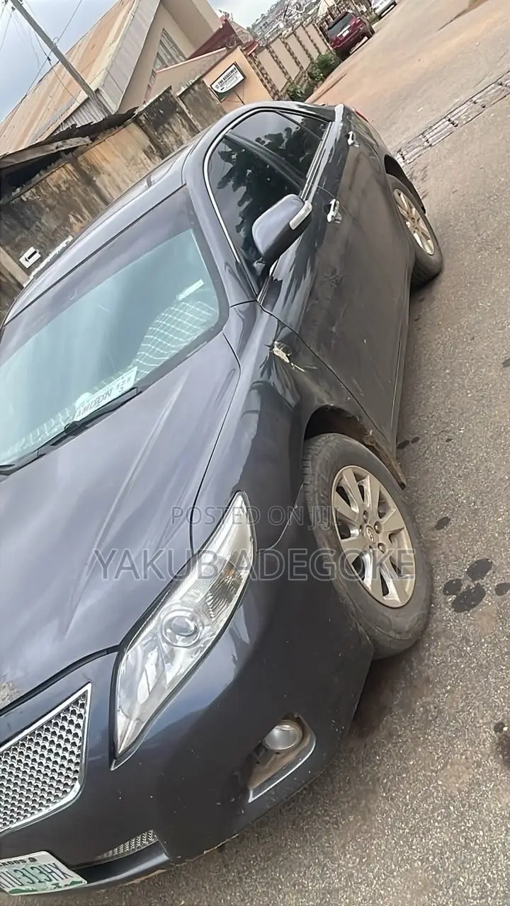 Toyota Camry 2008 Gray