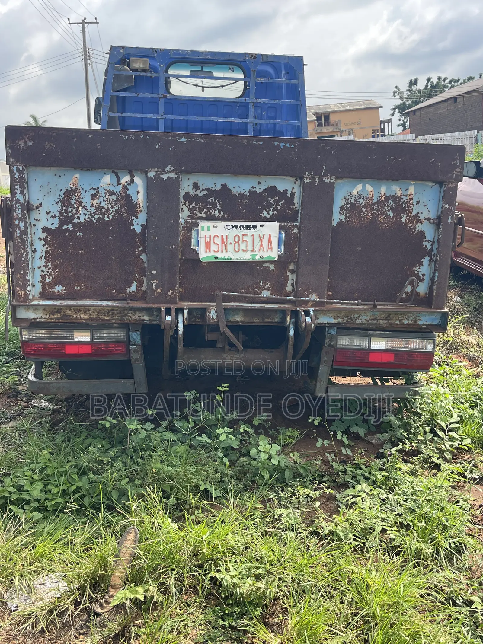 Nissan Cabstar Turbo Mini Truck 2000 Blue