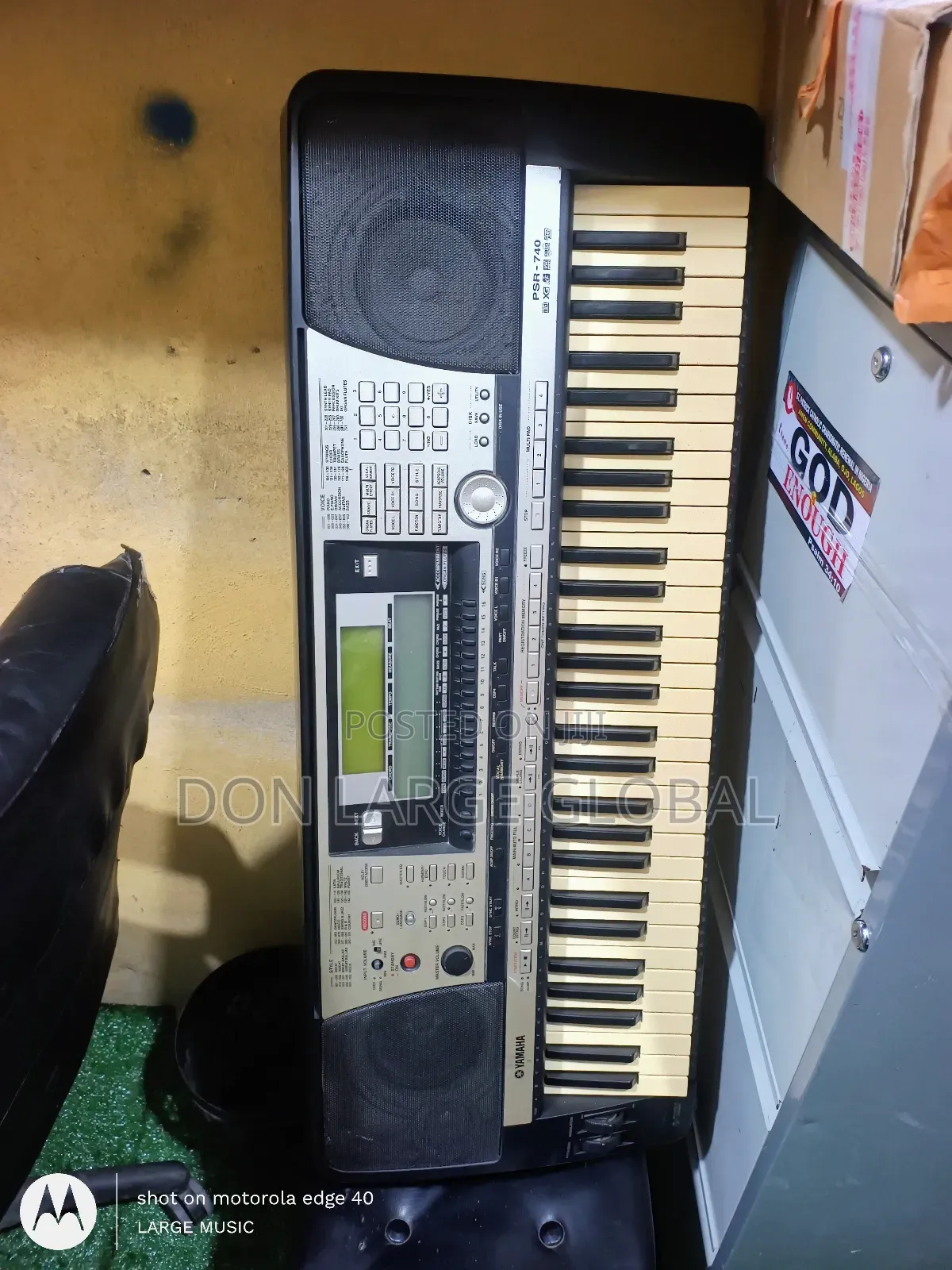 Yamaha PSR-740 Keyboard