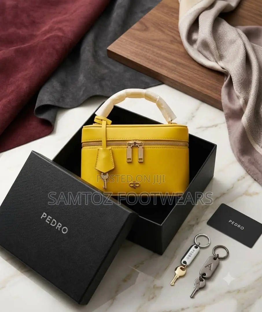Gucci Bag Available in Stock