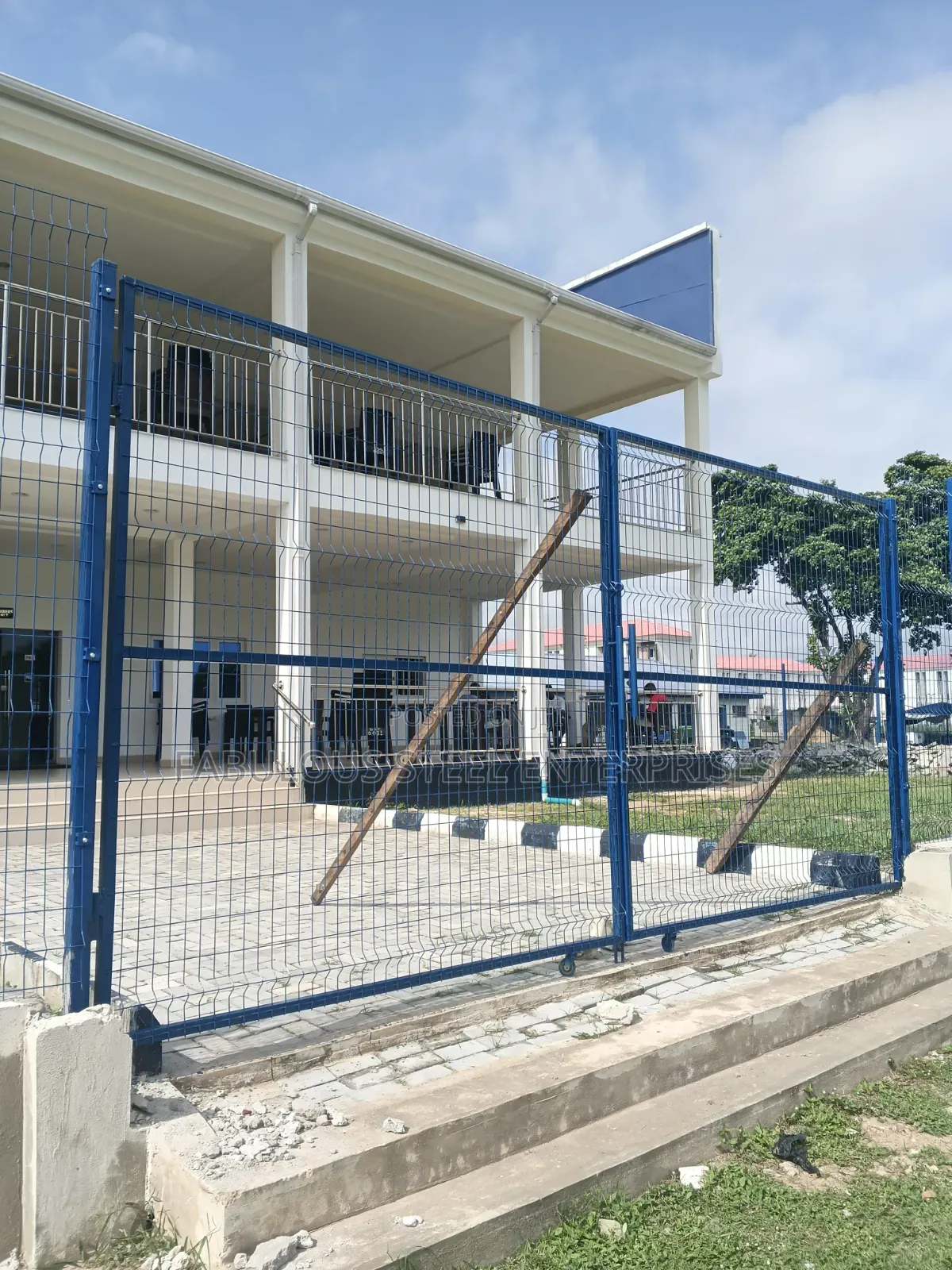 50 X 100 Blue Panel Mesh