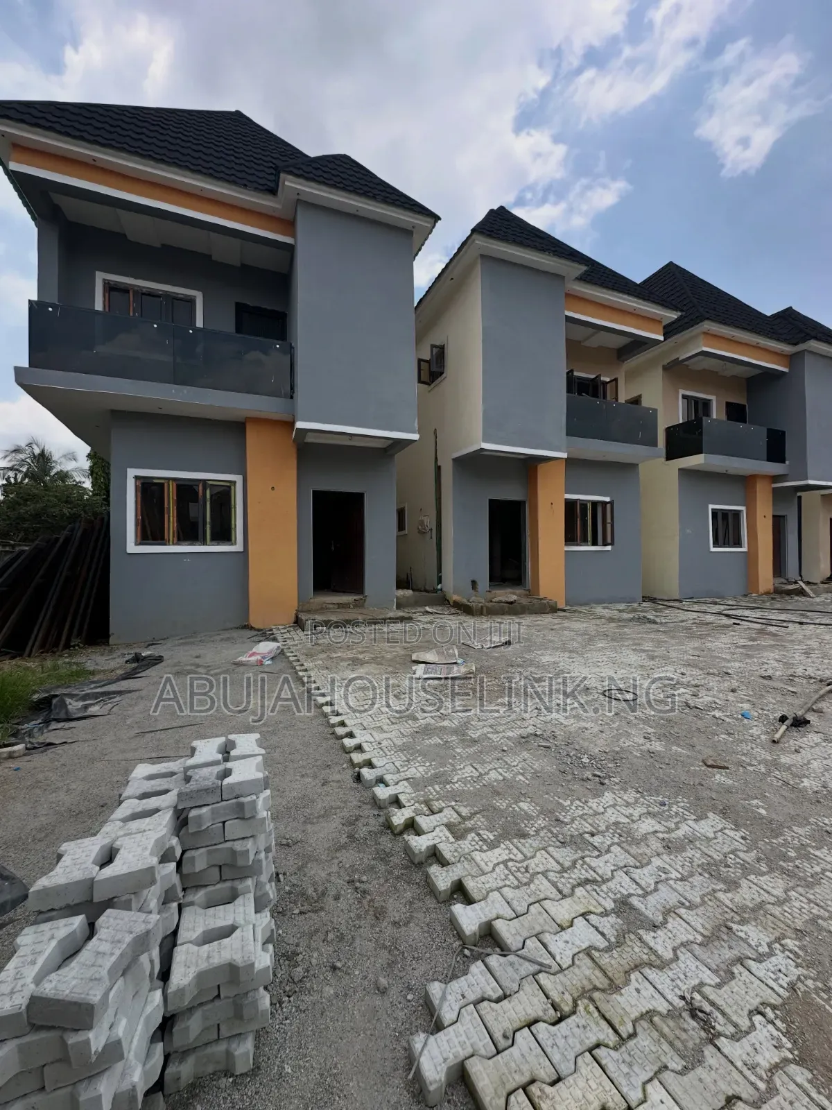 4bdrm Duplex in Gwarinpa Main Abuja, Life Camp for sale