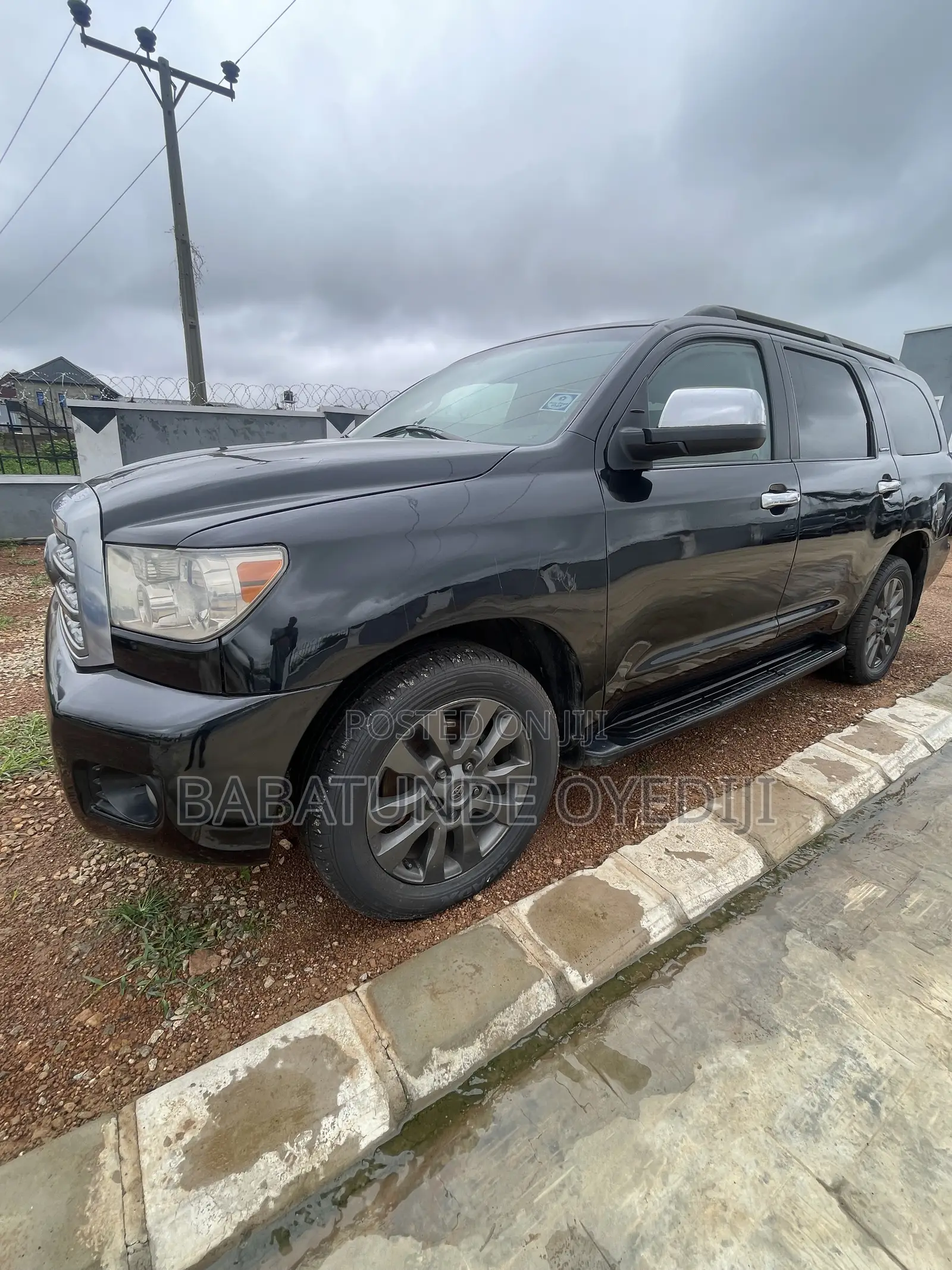 Toyota Sequoia Limited 4dr SUV 4WD (5.7L 8cyl 6A) 2008 Black