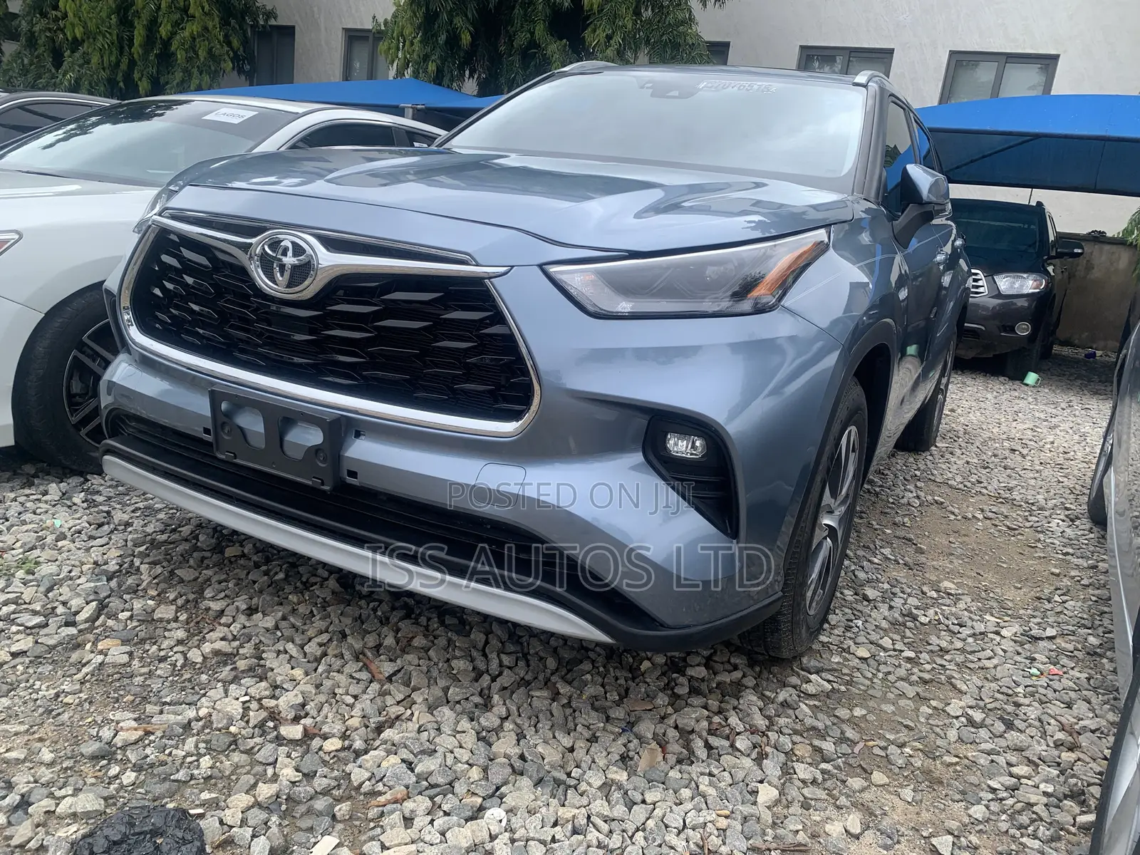 Toyota Highlander XLE FWD 2023 Blue