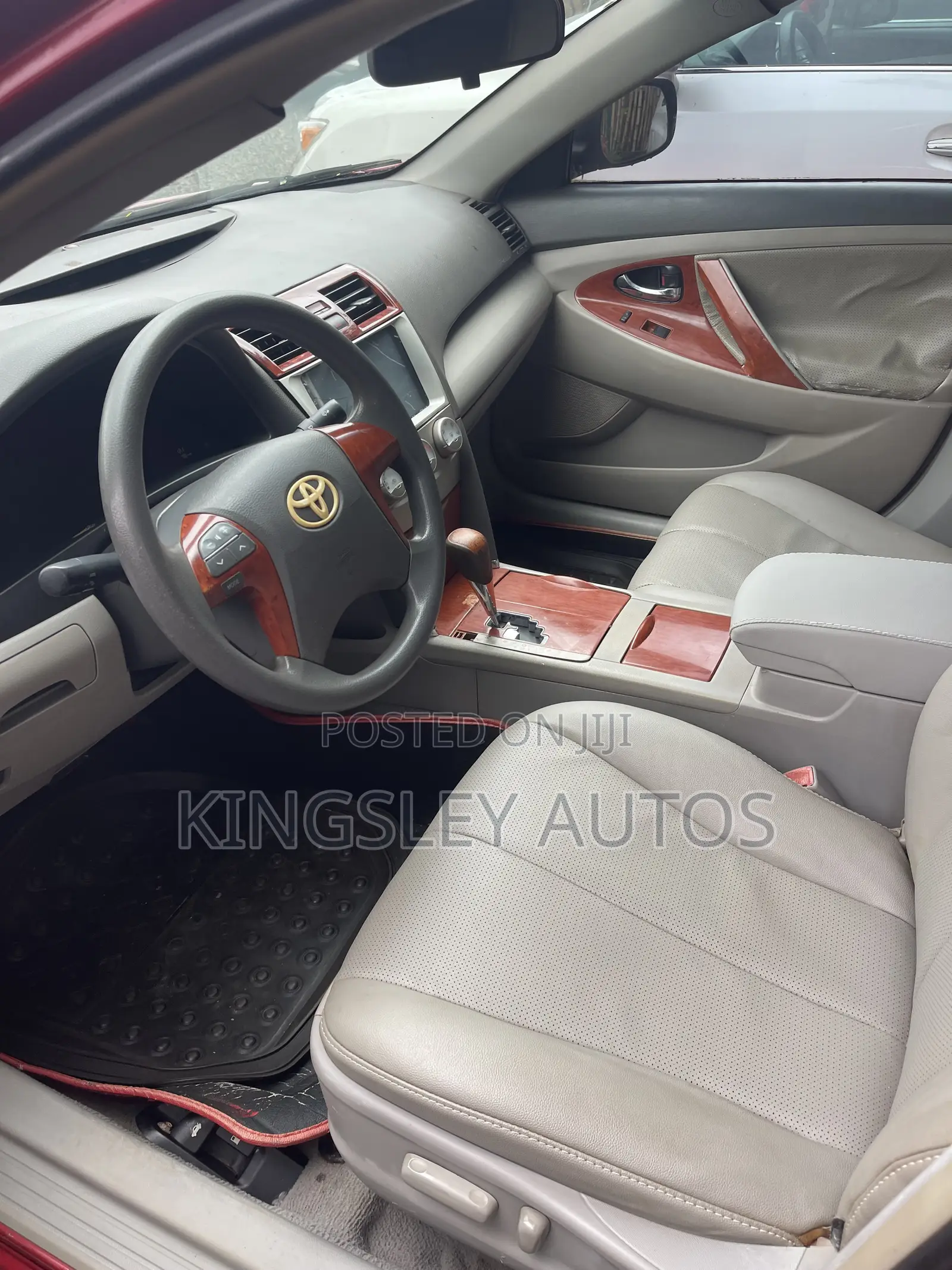 Toyota Camry LE 4dr Sedan (2.4L 4cyl 5A) 2009 Red