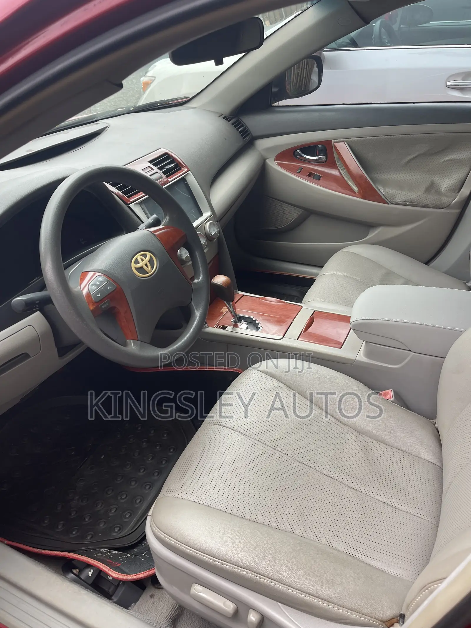 Toyota Camry LE 4dr Sedan (2.4L 4cyl 5A) 2009 Red