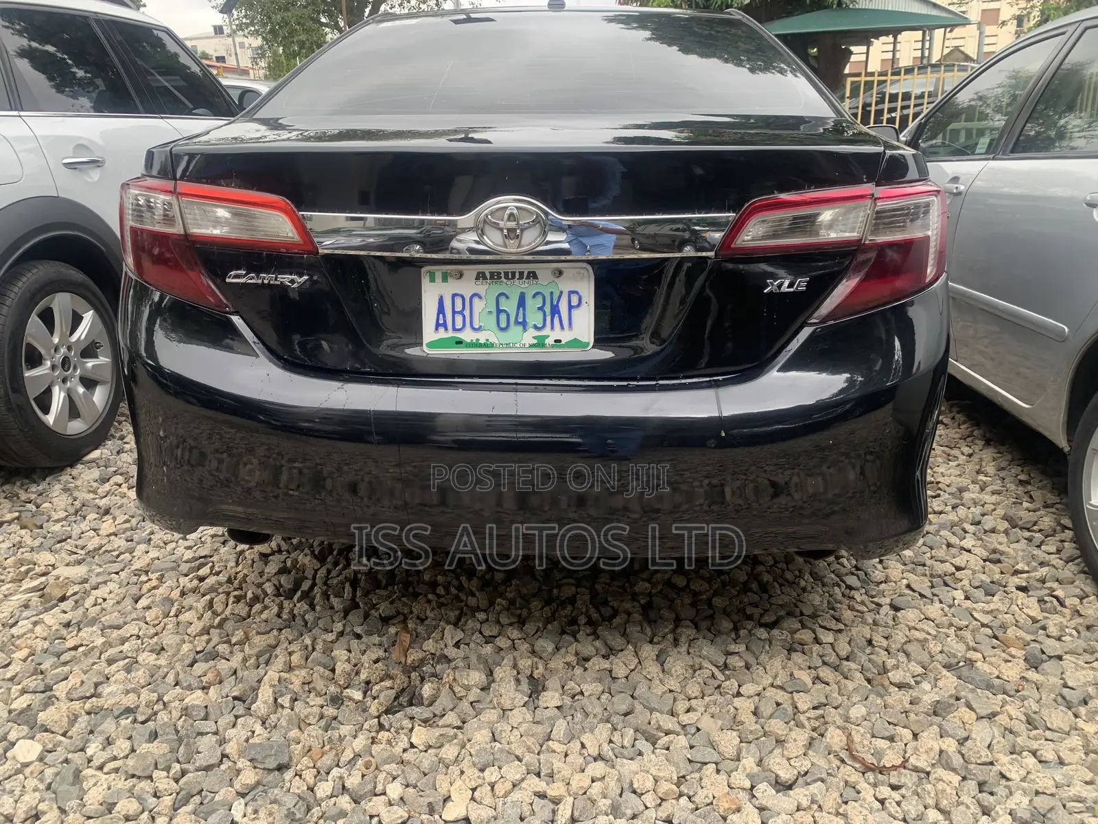 Toyota Camry XLE V6 4dr Sedan (3.5L 6cyl 6A) 2013 Black