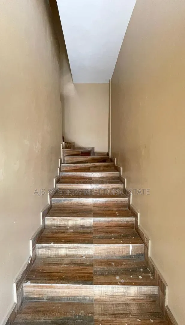2bdrm Duplex in Lekki Phase 1 for sale