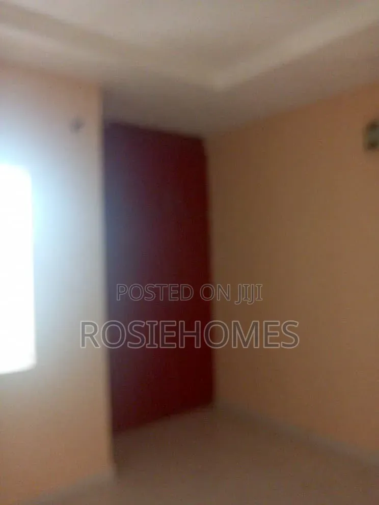 1bdrm Block of Flats in Alatise, Aiyeteju for rent