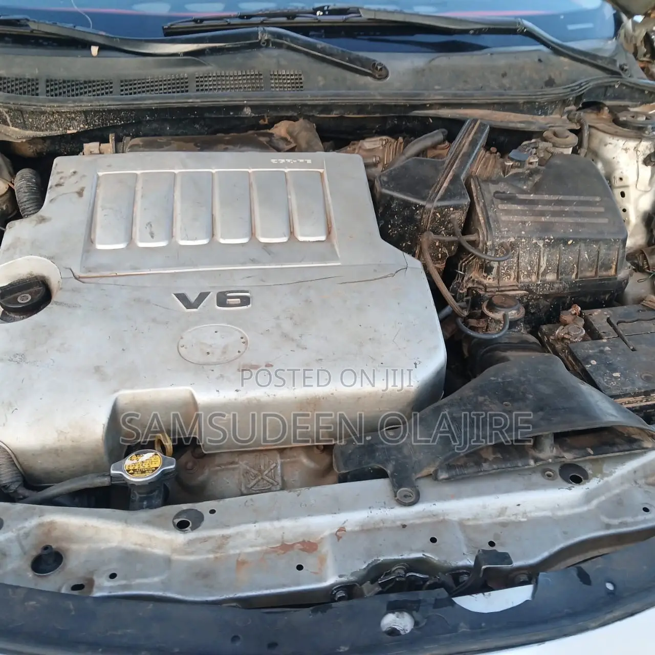 Toyota Camry LE V6 4dr Sedan (3.5L 6cyl 6AM) 2010 Silver