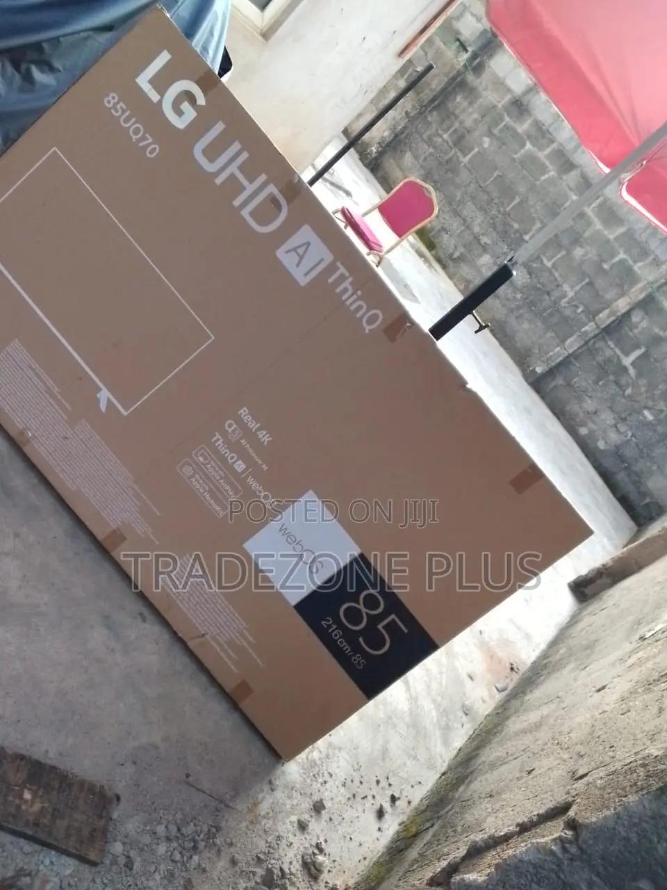 LG 85” Smart UHD Television – Model 85UQ70006LB