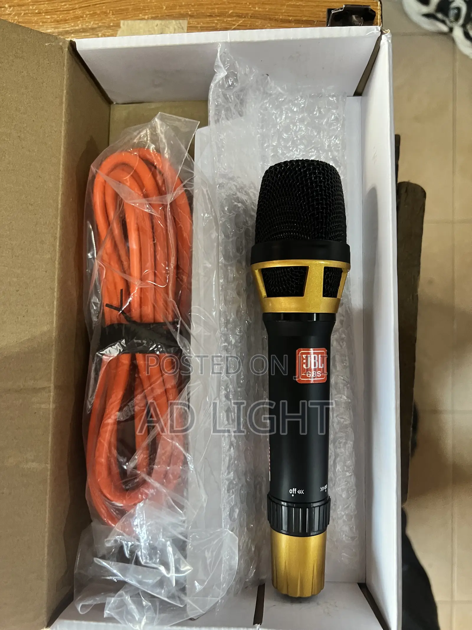 JBL Wired Microphone
