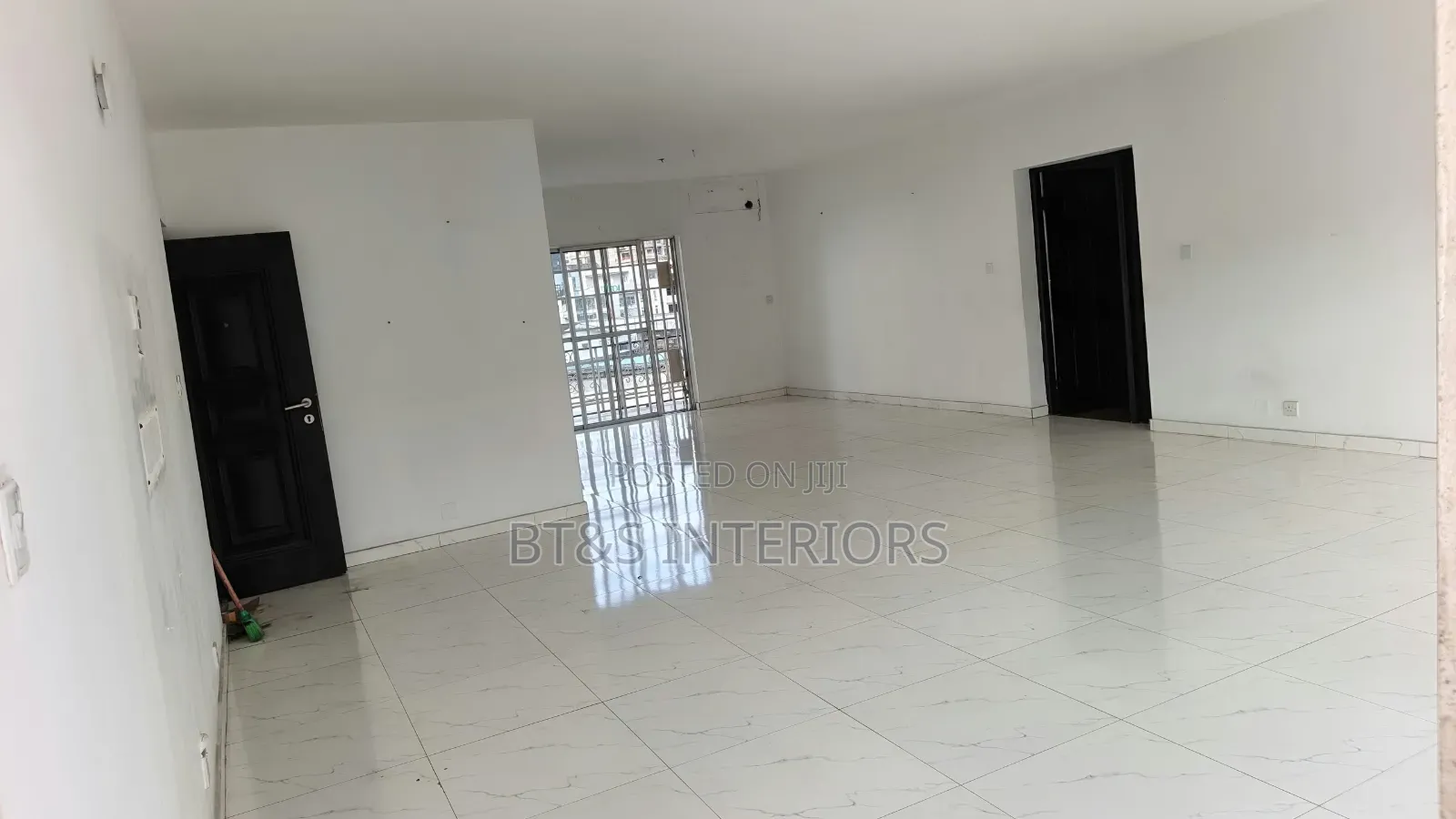 3bdrm Block of Flats in Akin Olugbade for rent