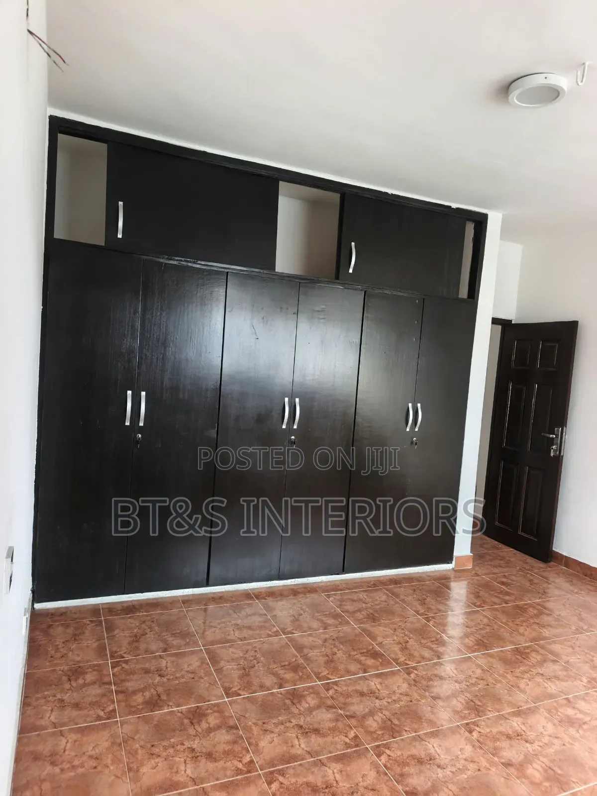 3bdrm Block of Flats in Akin Olugbade for rent