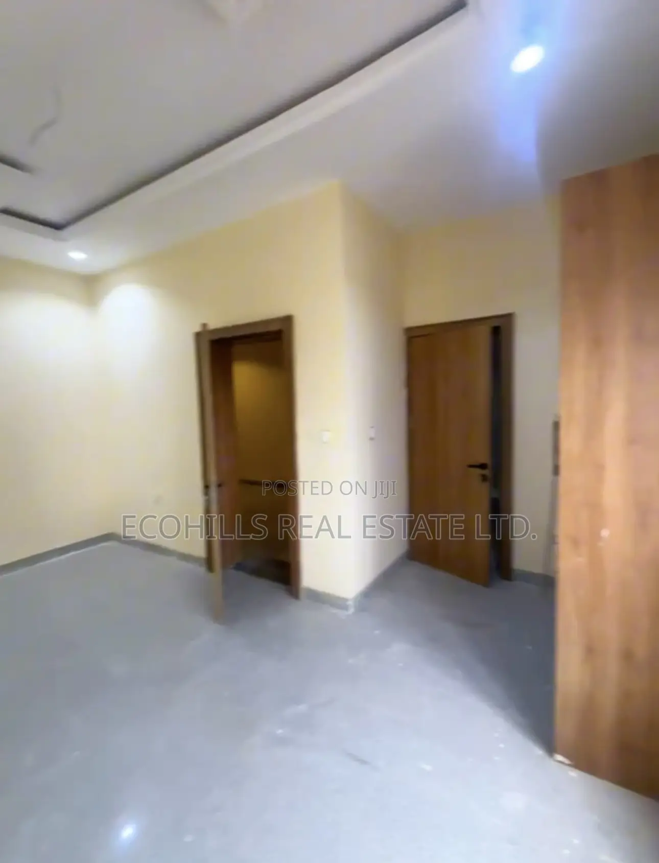5bdrm Townhouse/Terrace in Guzape Main for sale