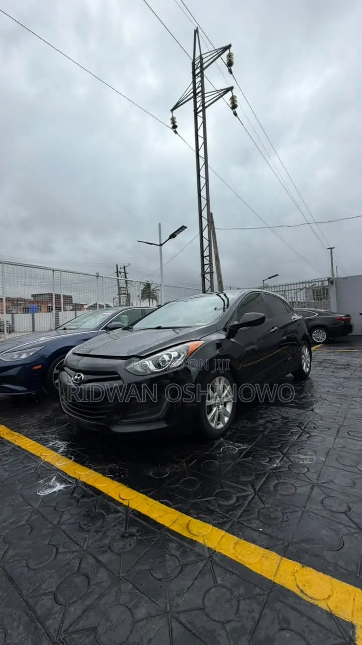 Hyundai Elantra GT 2013 Black