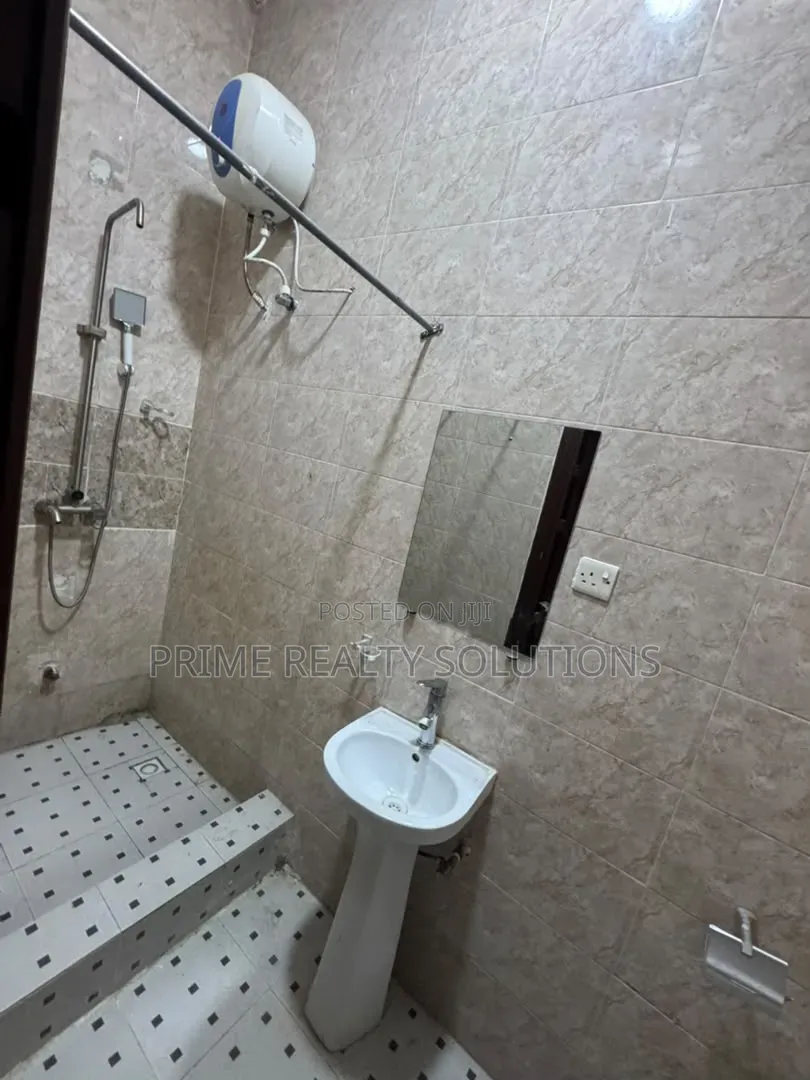 Mini Flat in Ologolo for rent