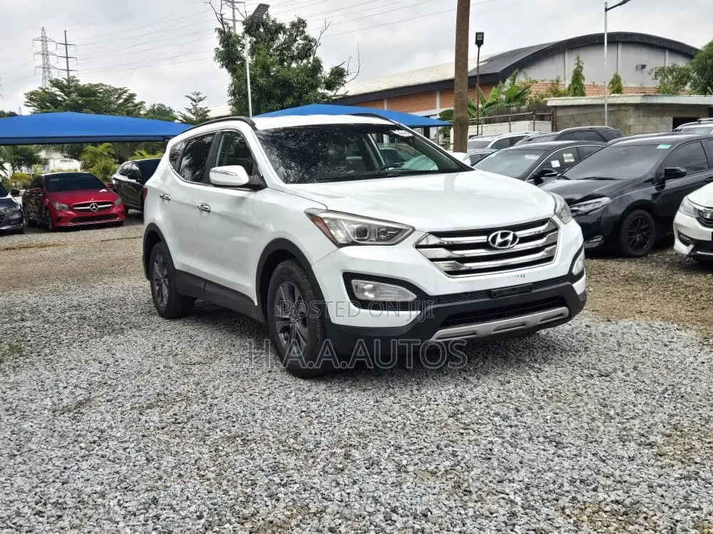 Hyundai Santa Fe 2014 White