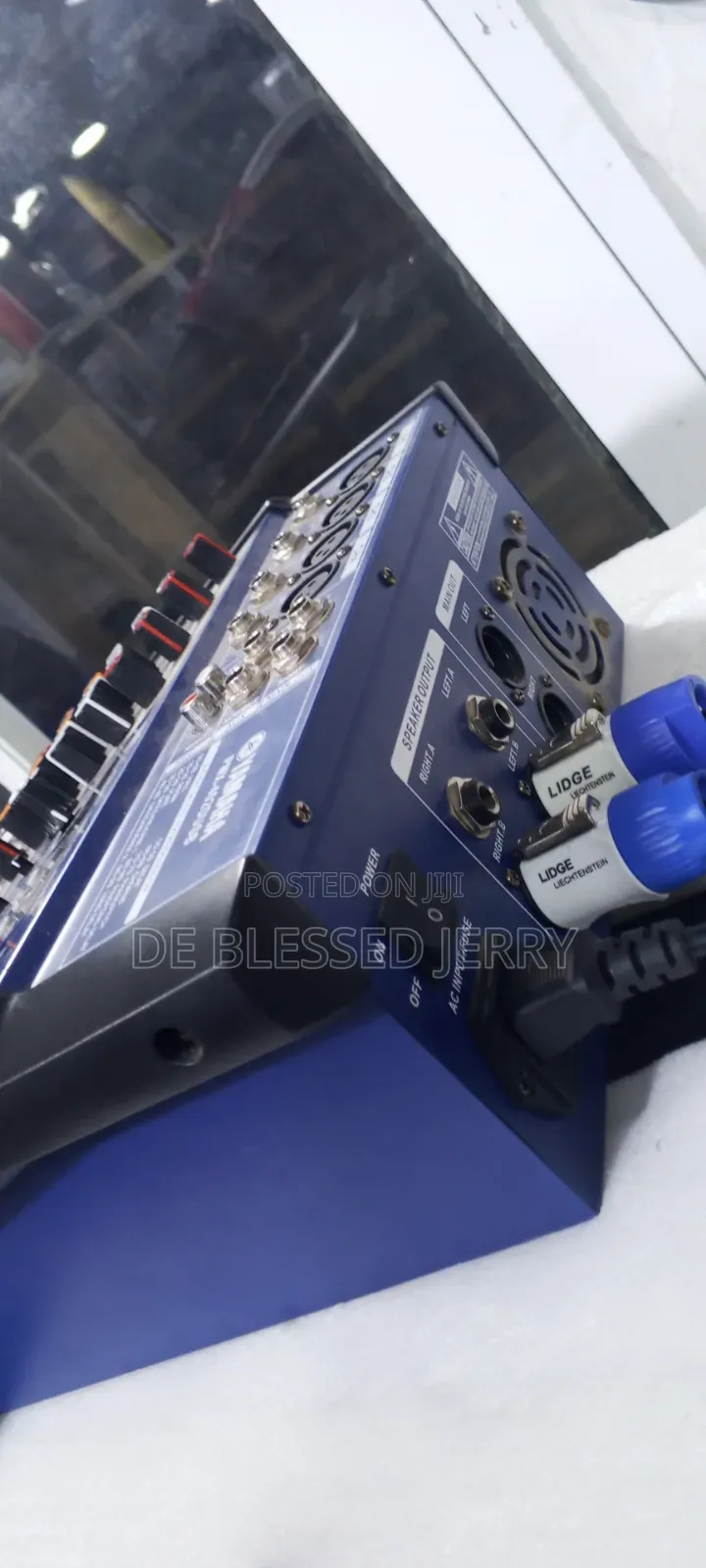 Yamaha 4channals Powered Mixer
