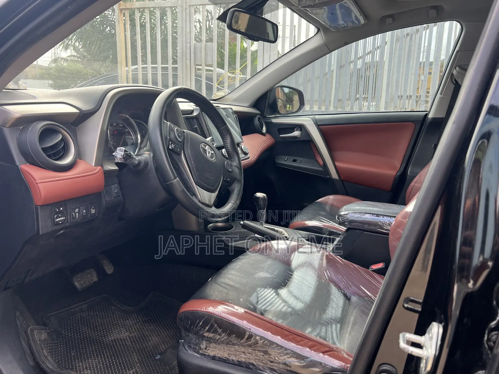 Toyota RAV4 Limited 4dr SUV (2.5L 4cyl 6A) 2015 Black