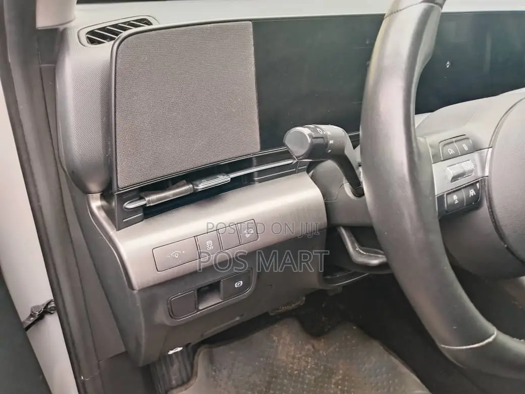 Hyundai Kona SEL 2024 Gray