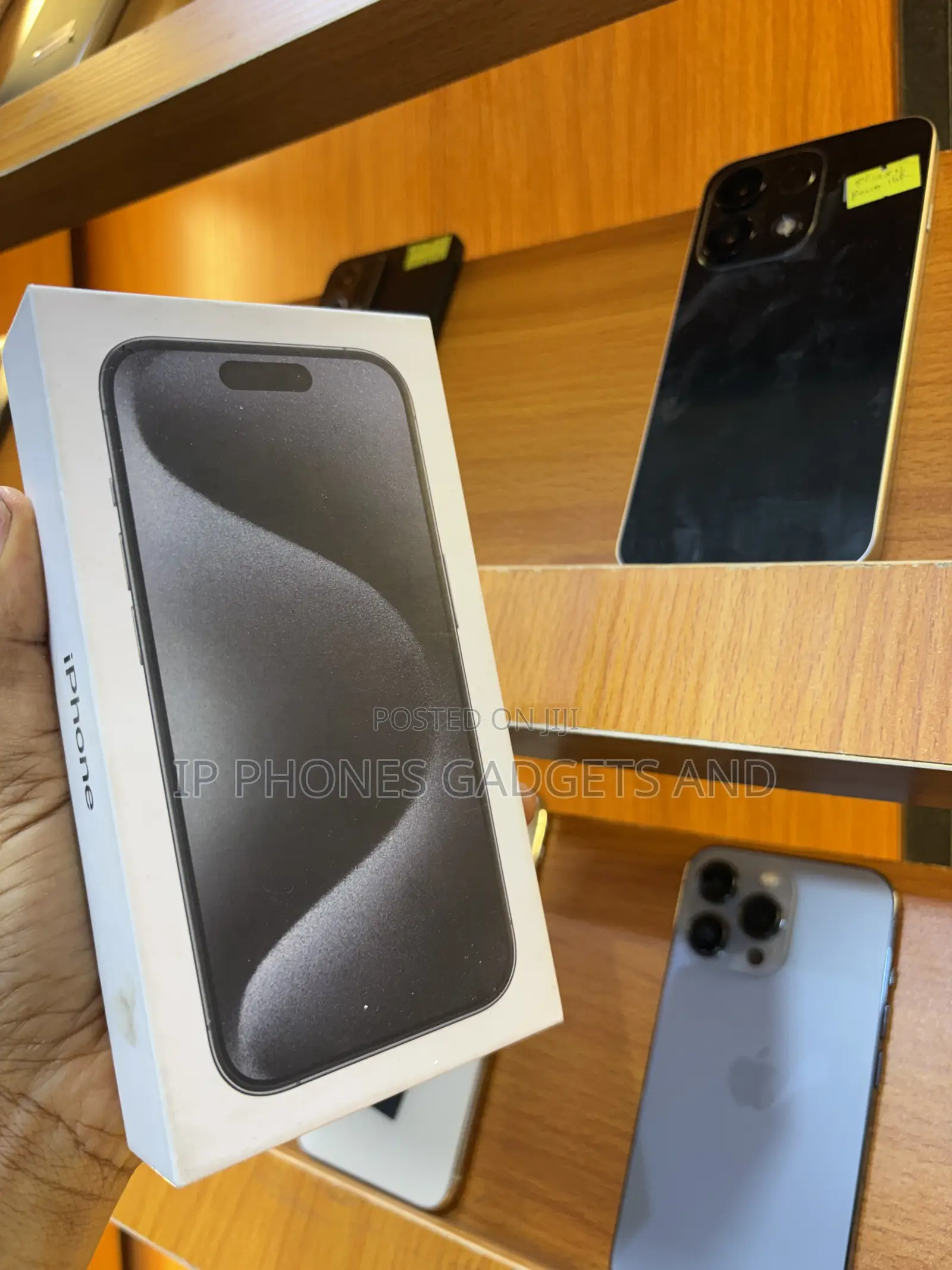 New Apple iPhone 15 Pro 256 GB Black