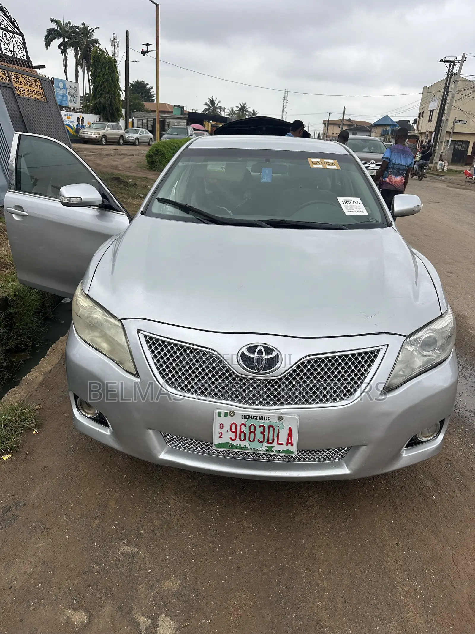 Toyota Camry LE 4dr Sedan (2.4L 4cyl 5A) 2009 Silver