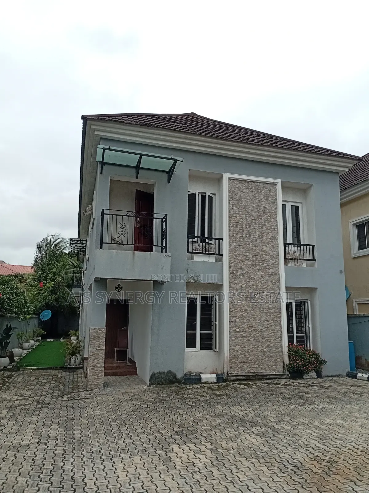 4bdrm Duplex in Lekki Phase 1 for rent