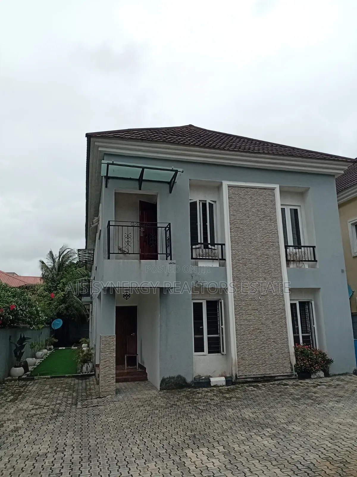 4bdrm Duplex in Lekki Phase 1 for rent