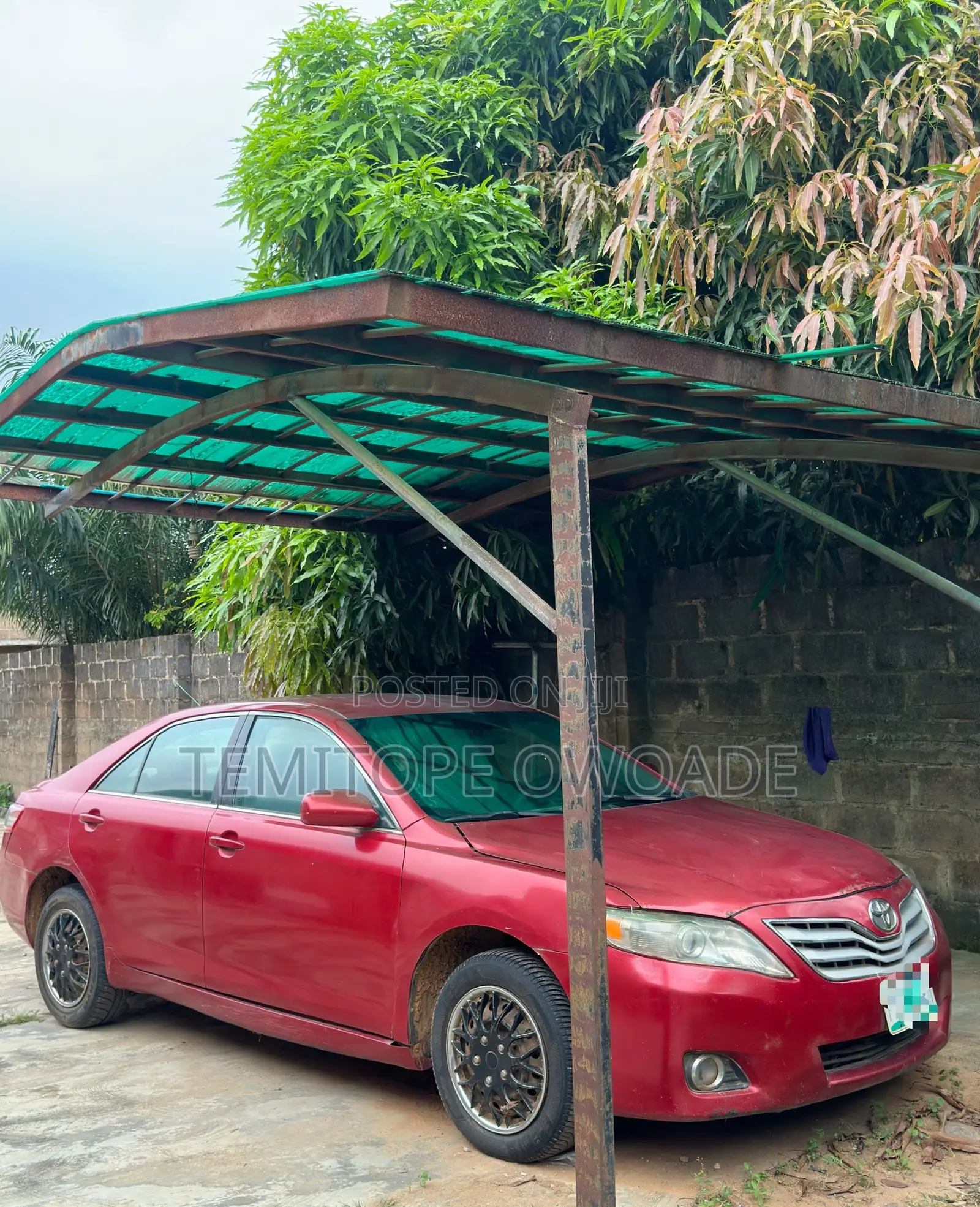 Toyota Camry LE 4dr Sedan (2.5L 4cyl 6A) 2011 Red
