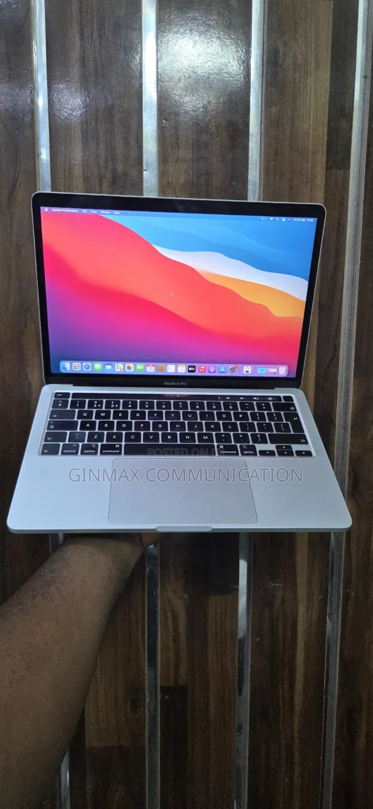 Laptop Apple MacBook Pro 2020 32GB Intel Core i7 SSD 512GB