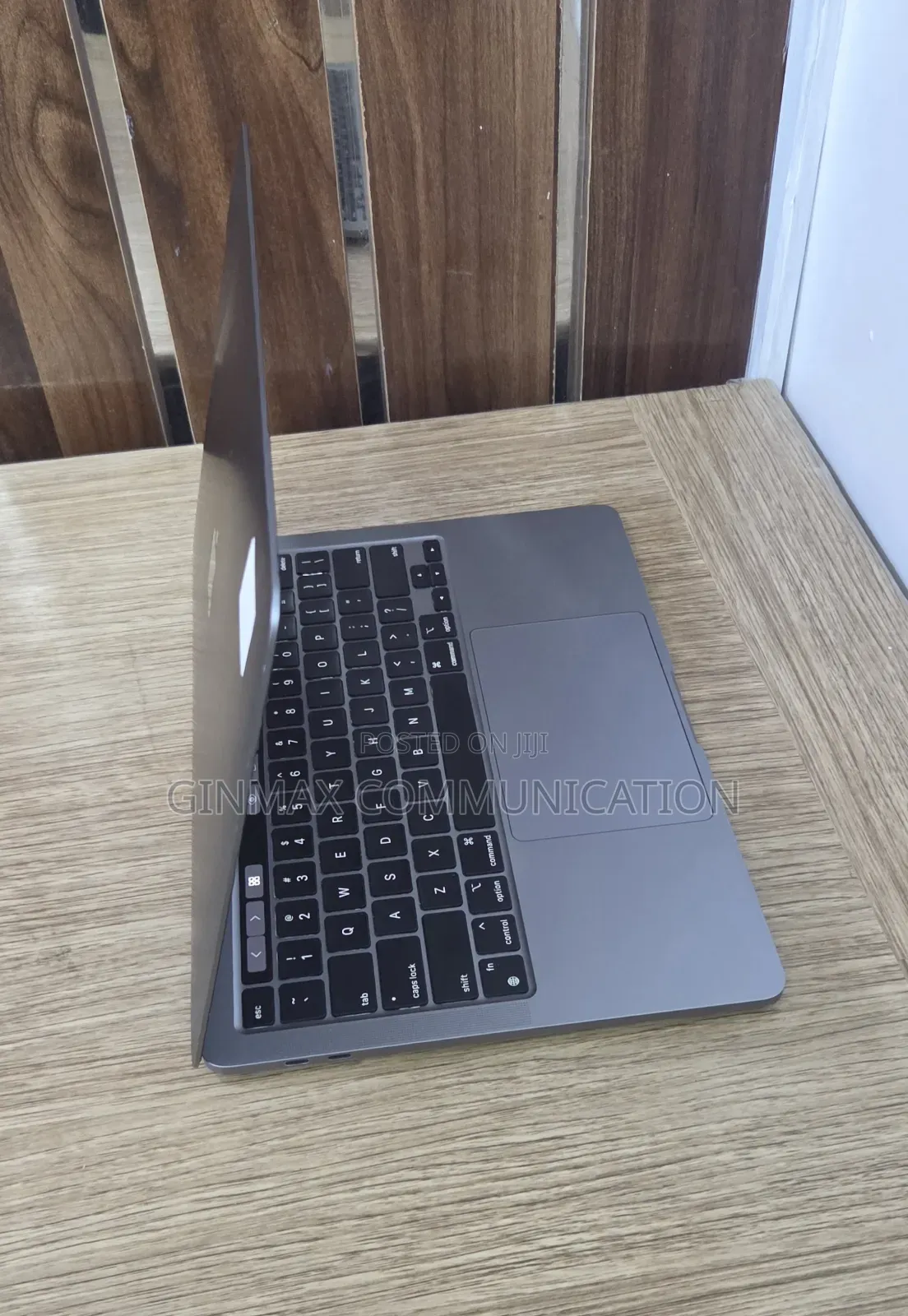 Laptop Apple MacBook Pro 2020 32GB Intel Core i7 SSD 512GB
