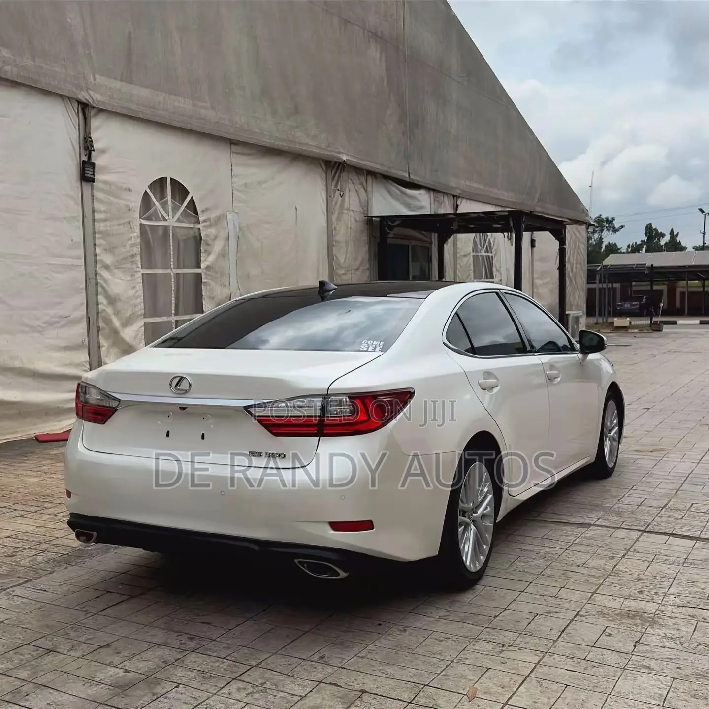 Lexus ES 350 FWD 2016 White