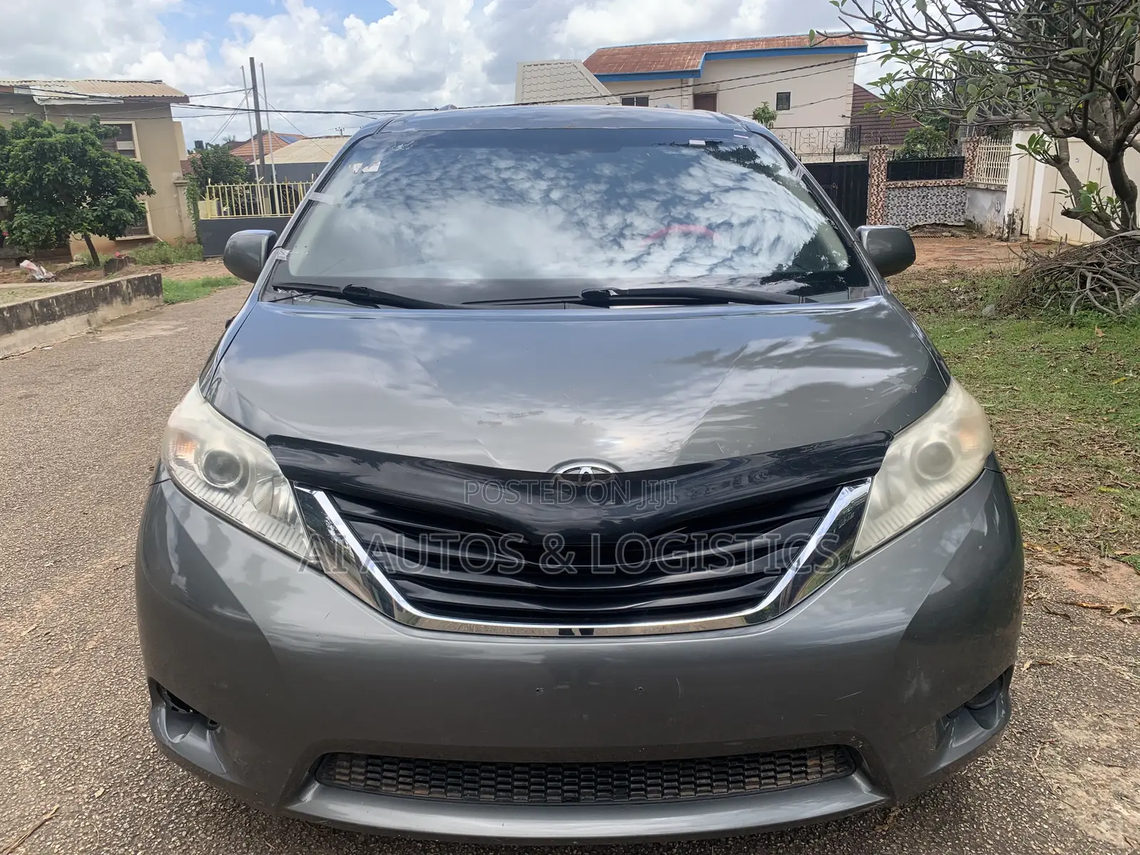 Toyota Sienna LE 7 Passenger Mobility 2012 Gray