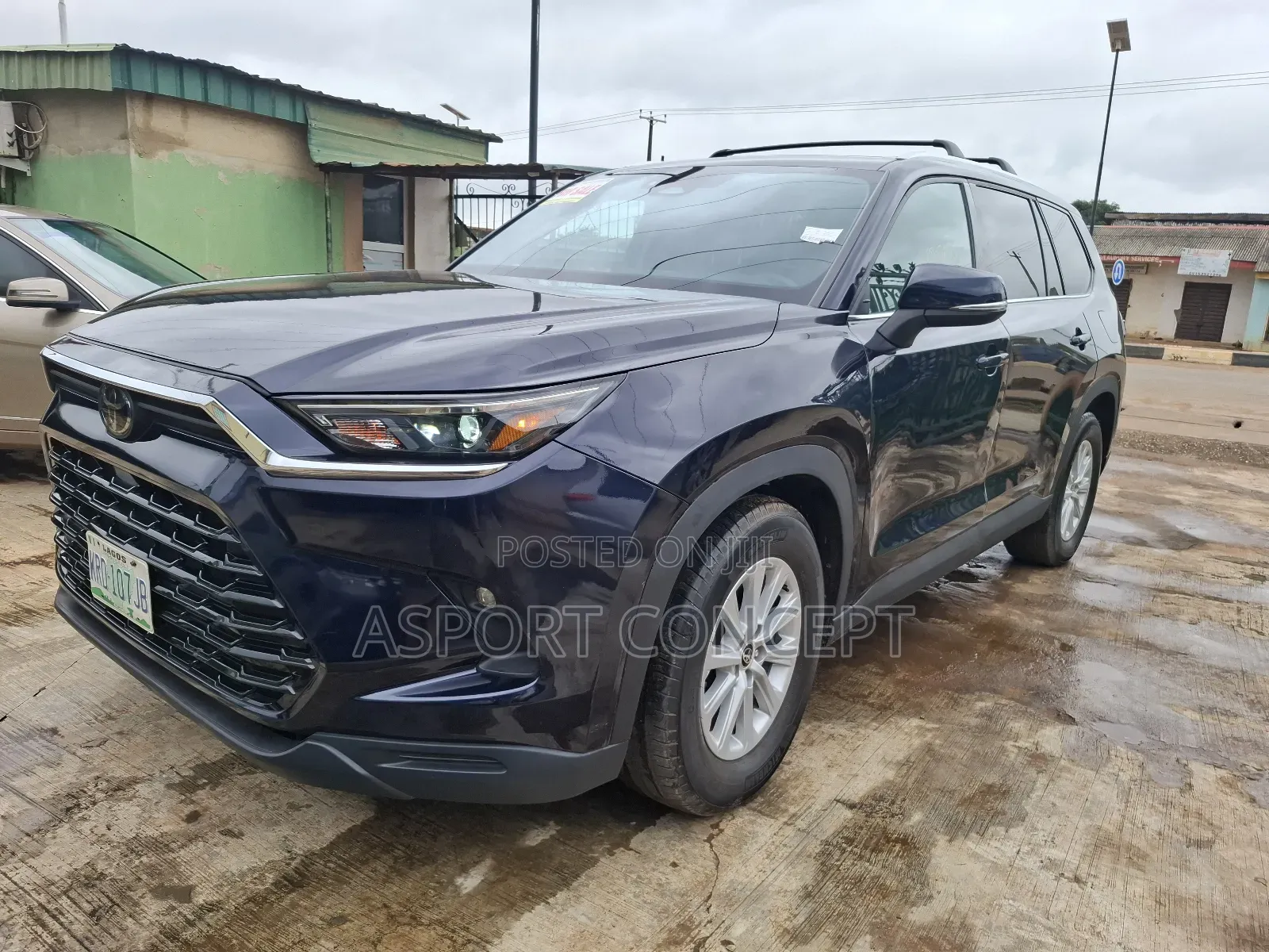Toyota Highlander Limited FWD 2024 Blue