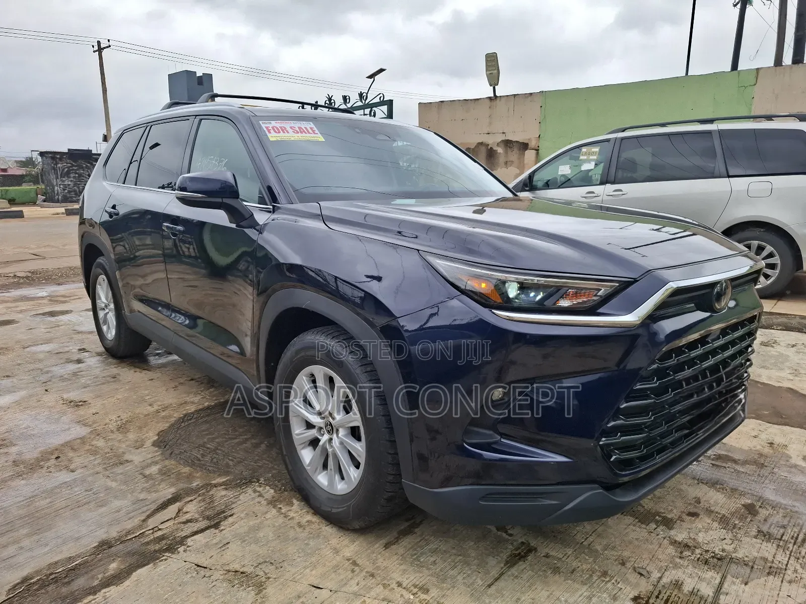 Toyota Highlander Limited FWD 2024 Blue