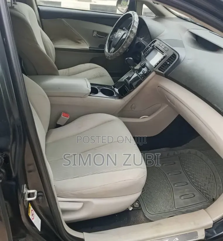 Toyota Venza LE 2013 Black