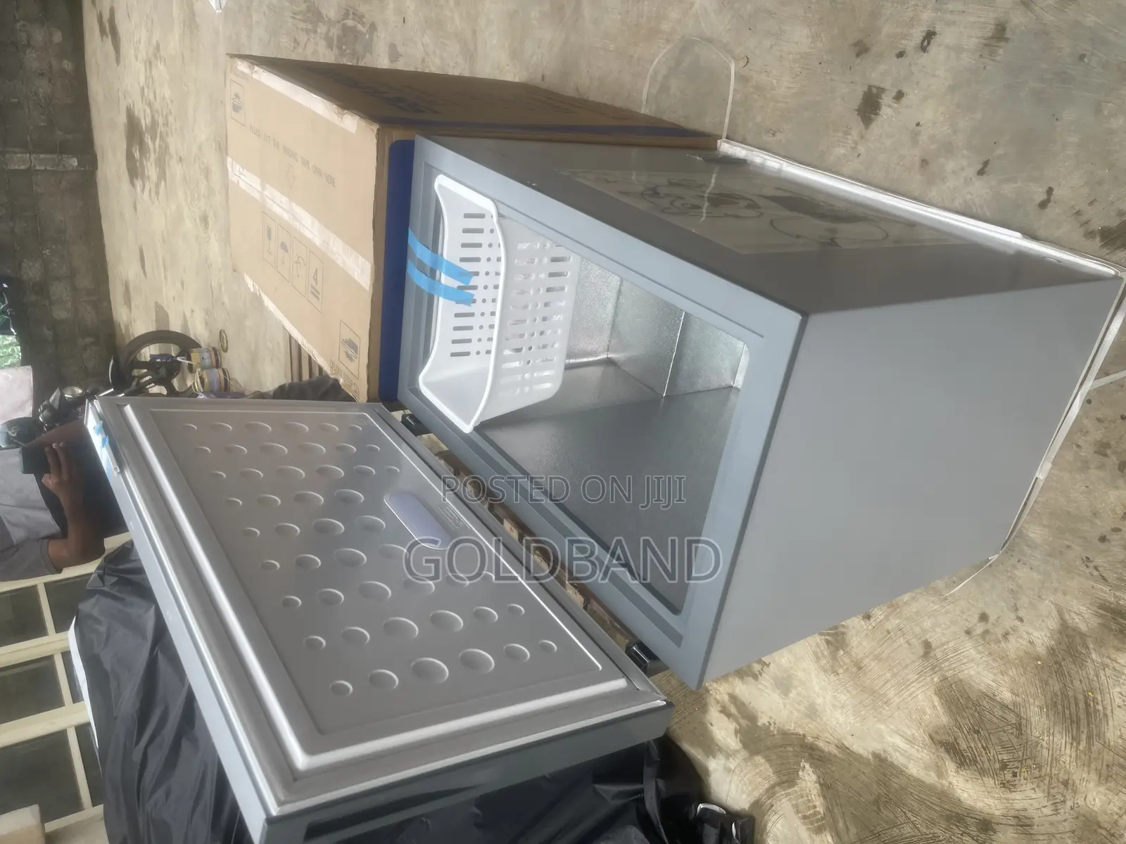 Skyrun 200L Inverter Chest Freezer – Keep Food Fresh for Longer