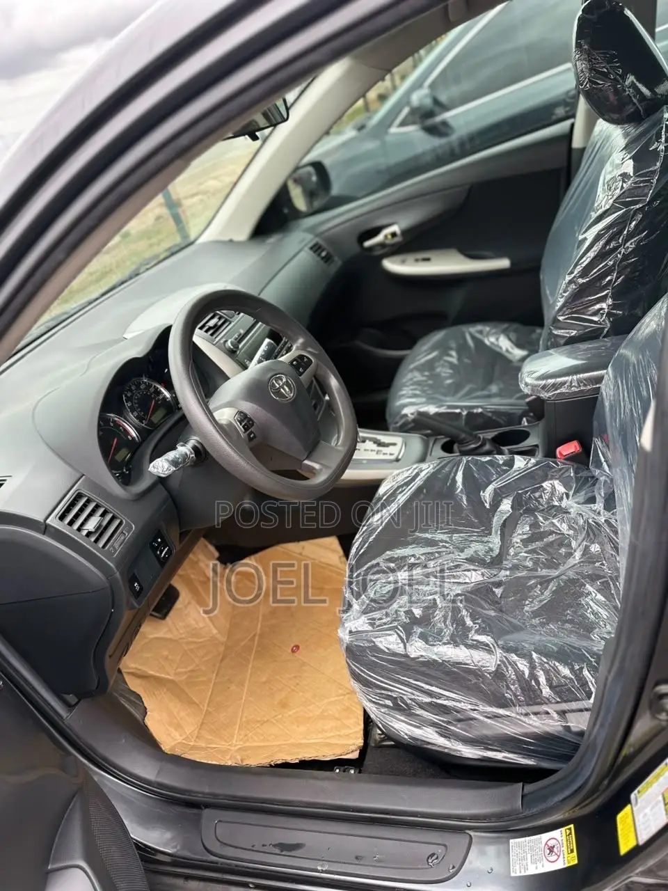 Toyota Corolla 2012 Gray