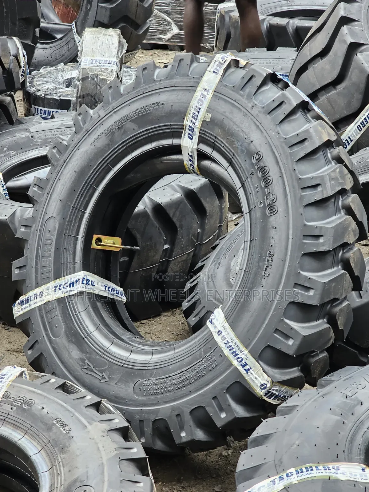 9.00-20 Caterpillar Excavator Tyre
