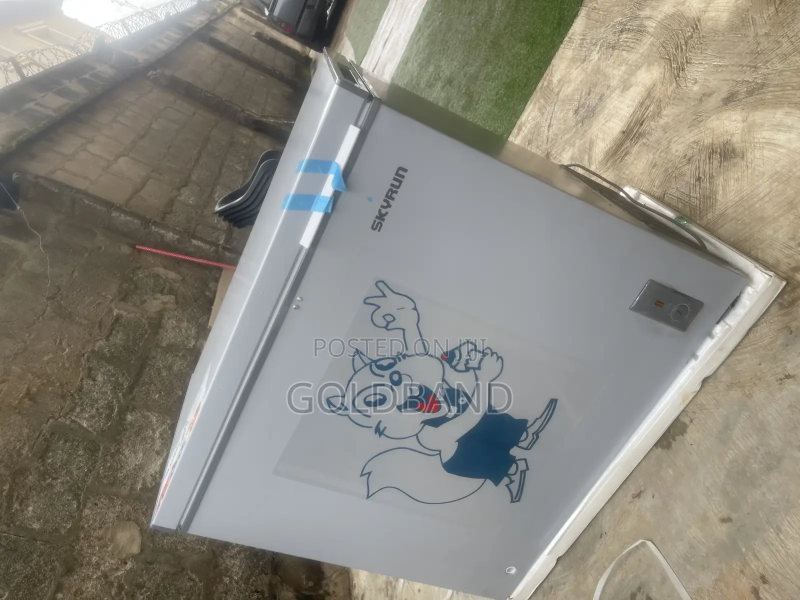 Skyrun BCD-250AI Inverter Freezer – 200L of Cooling Power
