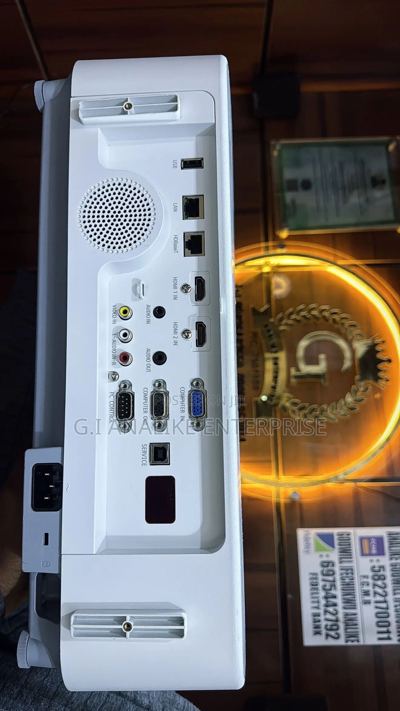 Nec Np-P554u 5500-Lumen Wuxga LCD Projector