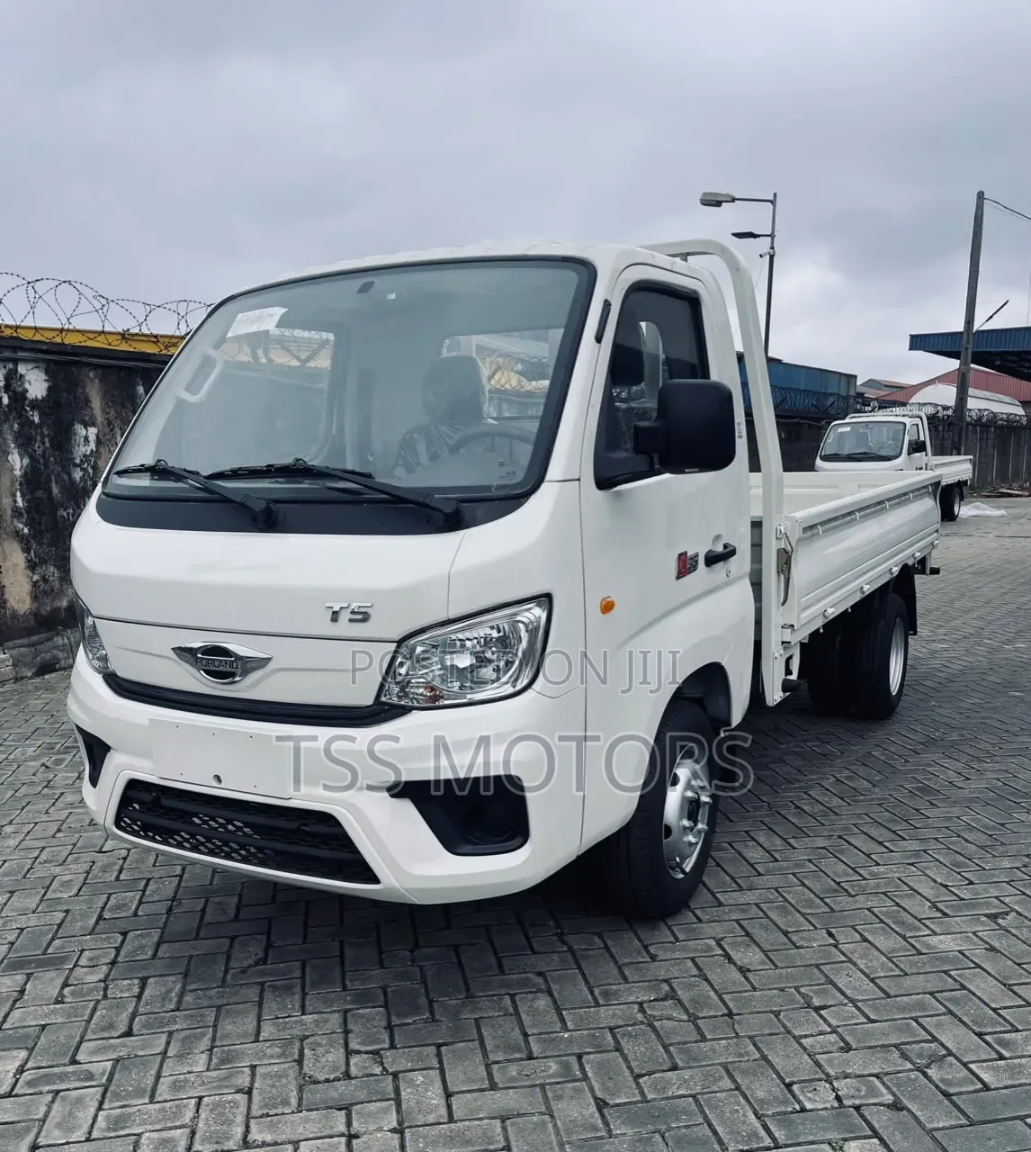 Forland 2 Ton Dropside