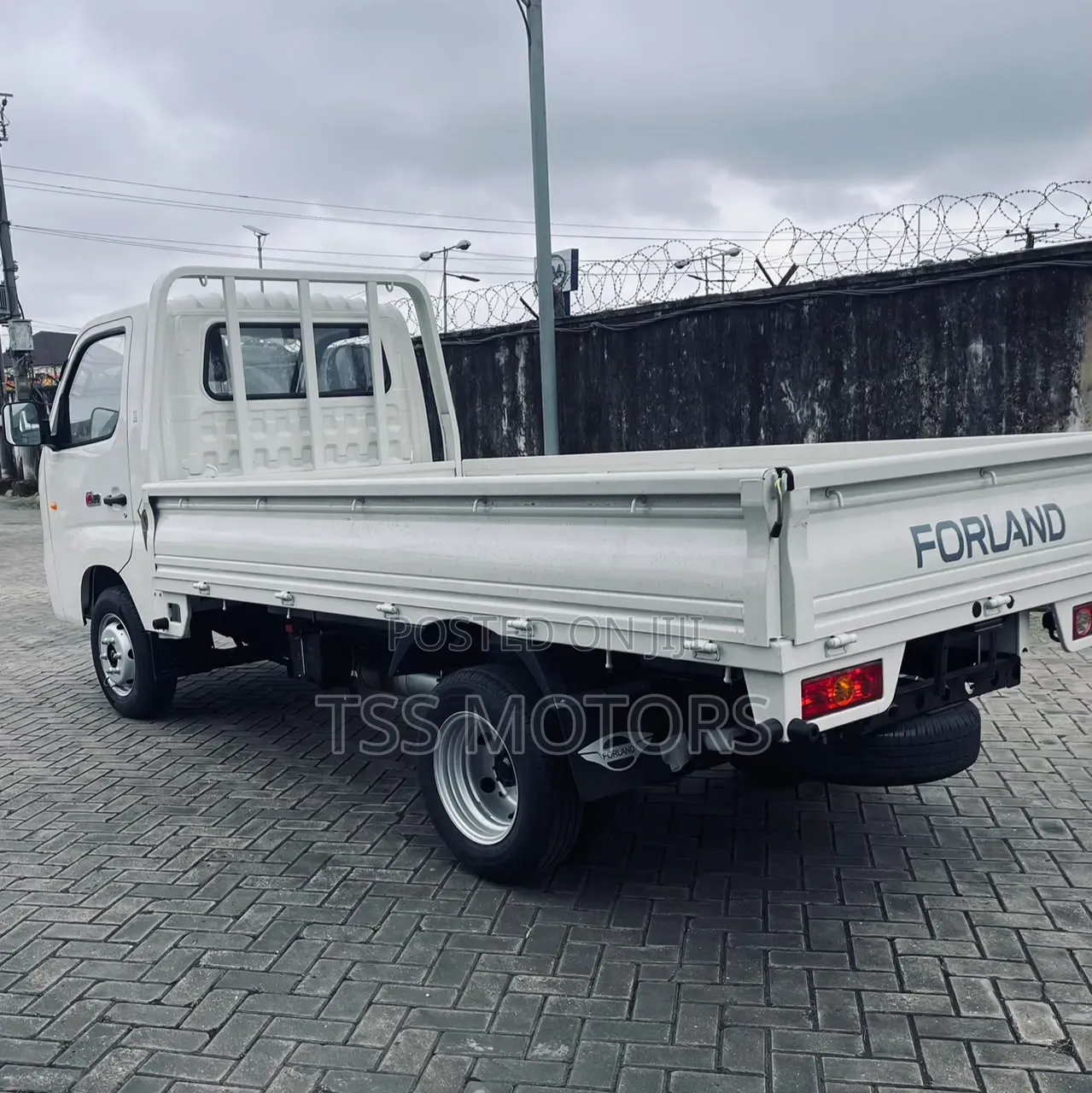 Forland 2 Ton Dropside