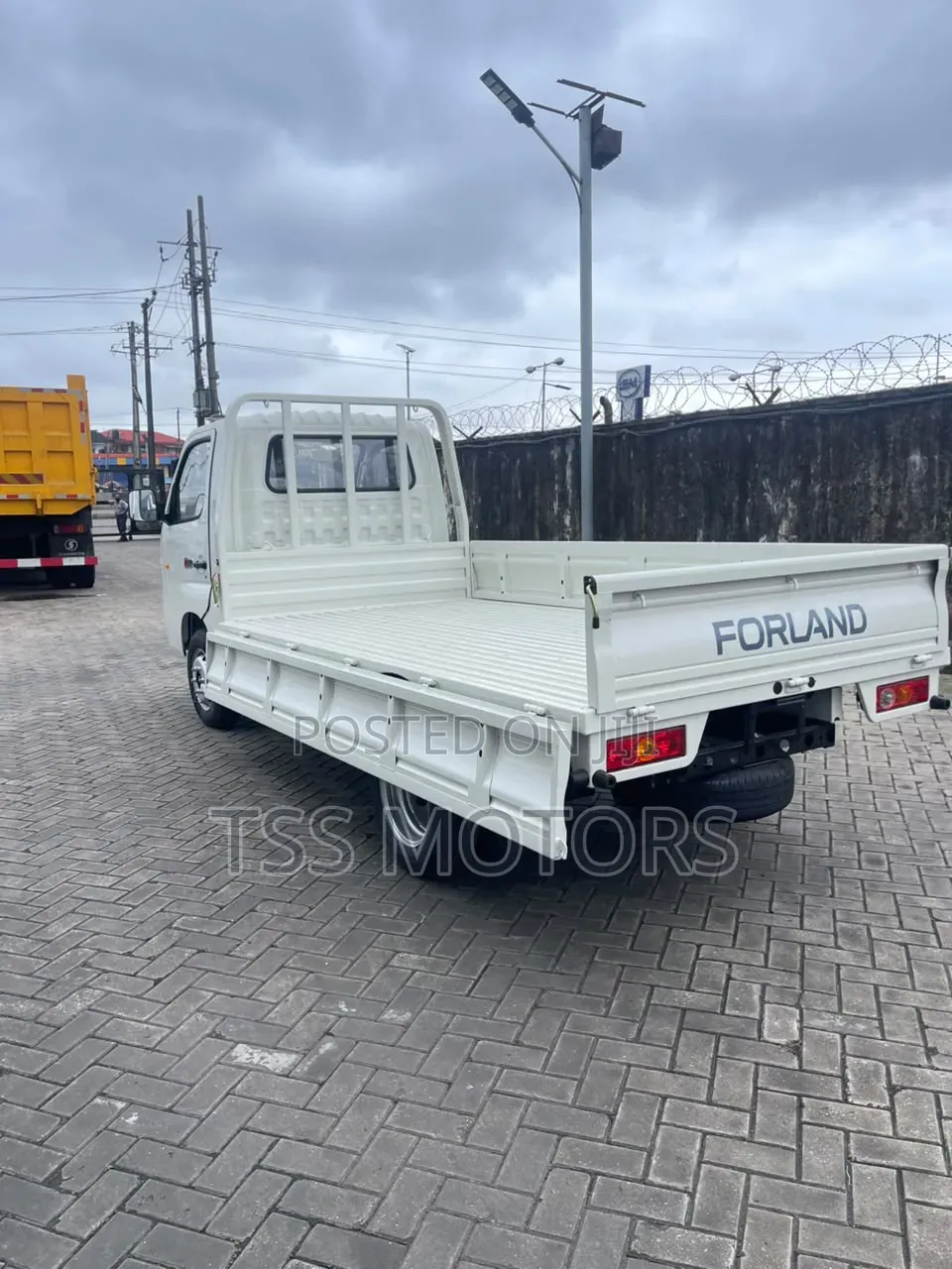 Forland 2 Ton Dropside