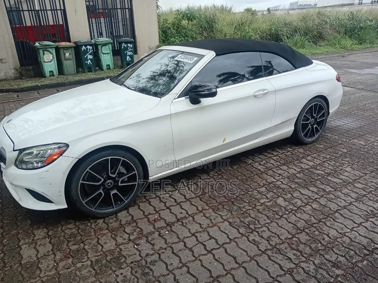 Mercedes-Benz C300 2019 White