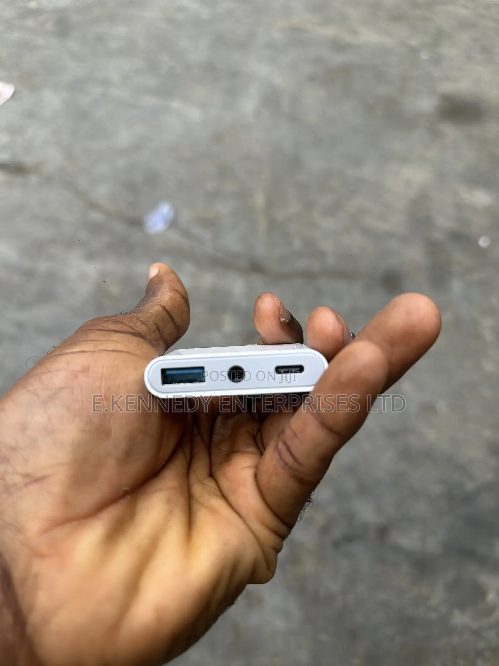 2 in 3 Lightning to Type-C/iPhone 3.5 Audio USB/USB-C Camera Adapter